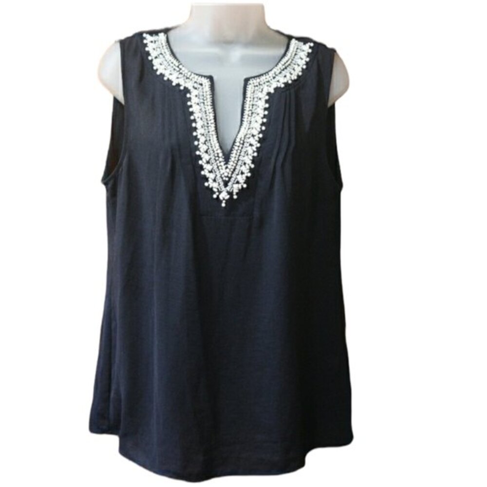 Banana Republic Black & White Beaded Vneck Sleeveless Top 12